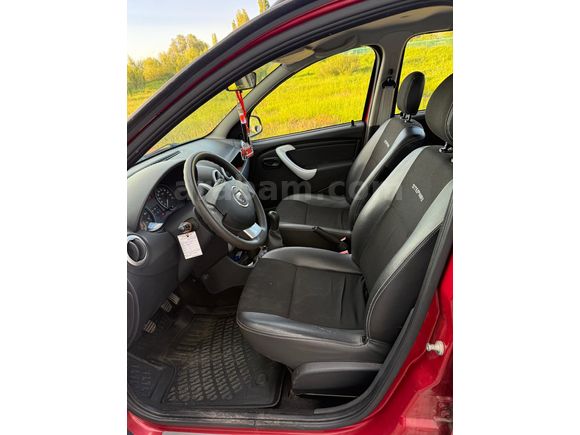 Sahibinden Dacia Sandero 1.5 dCi Stepway 2012 Model  150.000 km Kırmızı