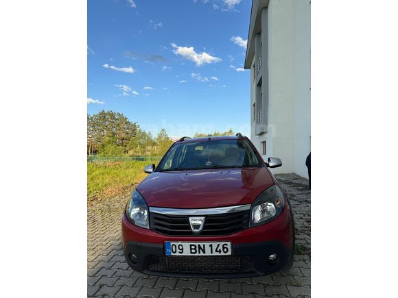 Sahibinden Dacia Sandero 1.5 dCi Stepway 2012 Model  150.000 km Kırmızı