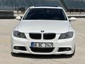 2008 BOYASIZ BMW E90 320d PREMİUM OTOMATİK MSPORT 297.000KM