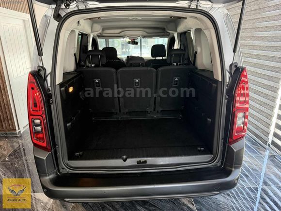 AKGÜL AUTO TEMİZ BAKIMLIDIR HATASIZ BOYASIZ