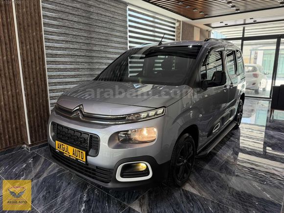 AKGÜL AUTO TEMİZ BAKIMLIDIR HATASIZ BOYASIZ