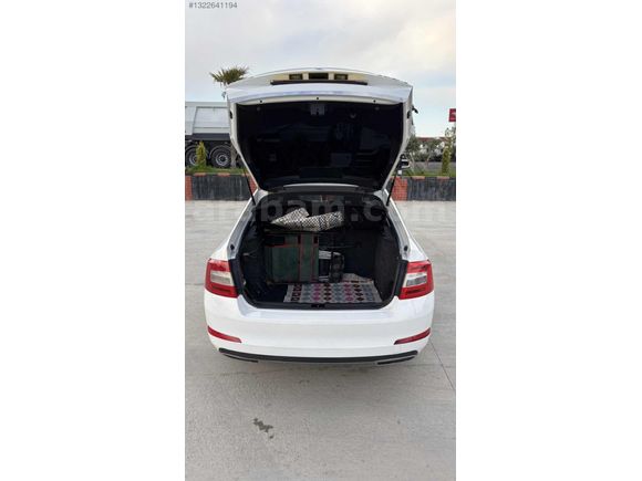 2015 MODEL 1.6 TDİ STYLE PAKET