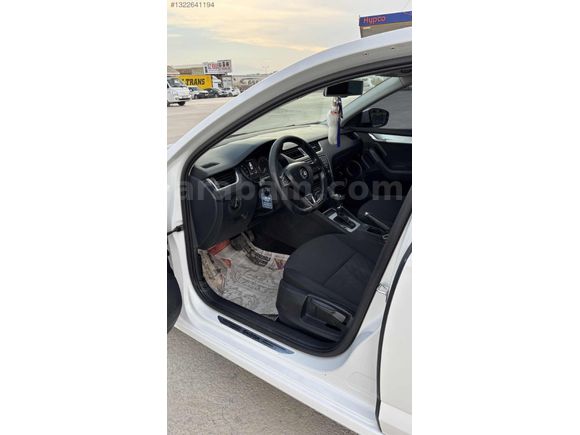 2015 MODEL 1.6 TDİ STYLE PAKET