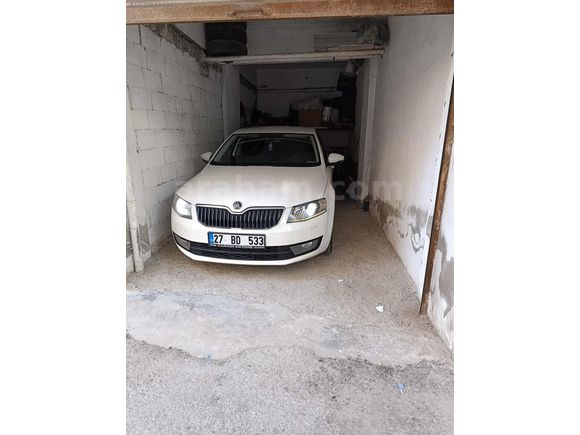 2015 MODEL 1.6 TDİ STYLE PAKET