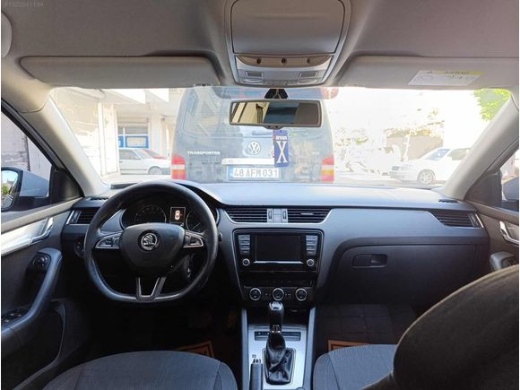 2015 MODEL 1.6 TDİ STYLE PAKET