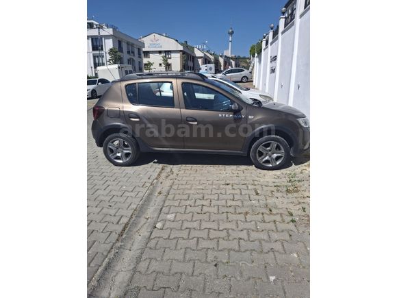 Sahibinden Dacia Sandero 0.9 TCe Stepway Easy-R 2020 Model
