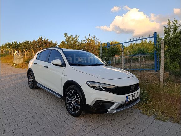 2024 MODEL 9.950 KM DE TRACTİON+ BOYASIZ DEĞİŞENSİZ HASAR KAYITSIZ GARANTİ SERVİS BAKIMLI CORSS 1.4 URBAN