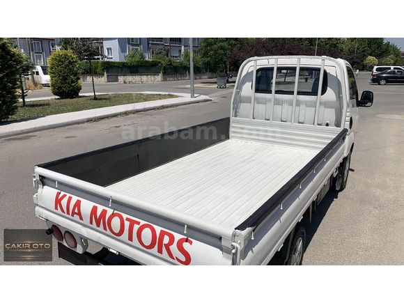 2017 BONGO K2500 DLX