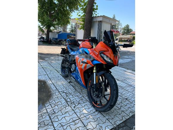 Temiz Ellerden CFmoto 250SR