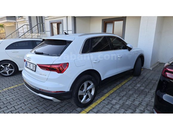 Sahibinden Audi Q3 35 TFSI Advanced 2023 Model