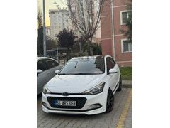 Sahibinden Hyundai i20 1.4 CRDi Style 2015 Model 