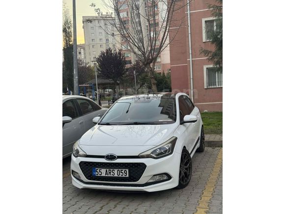 Sahibinden Hyundai i20 1.4 CRDi Style 2015 Model 