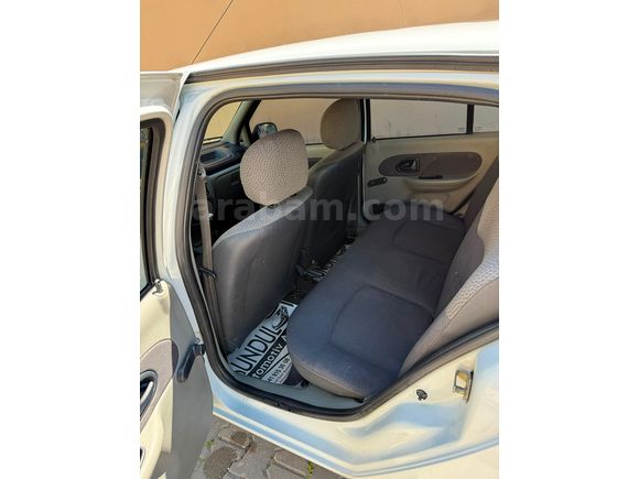 Sahibinden Renault Clio 1.4 Authentique 2005 Model 