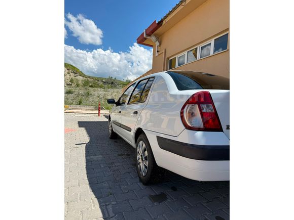 Sahibinden Renault Clio 1.4 Authentique 2005 Model 