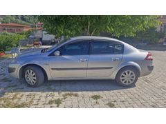 Sahibinden Renault Megane 1.5 dCi Expression 2006 Model  270.000 km Gri (Gümüş)