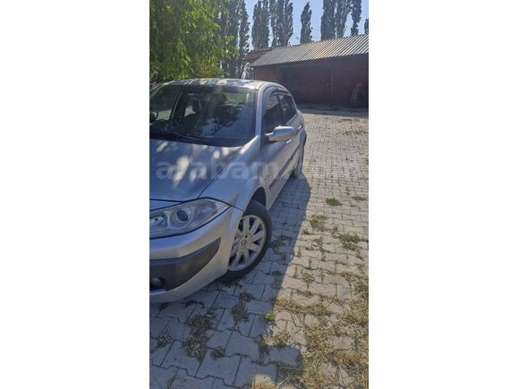 Sahibinden Renault Megane 1.5 dCi Expression 2006 Model  270.000 km Gri (Gümüş)