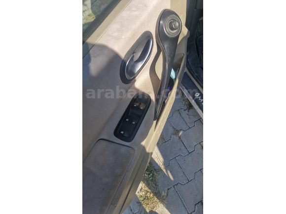 Sahibinden Renault Megane 1.5 dCi Expression 2006 Model  270.000 km Gri (Gümüş)