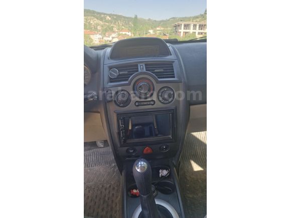 Sahibinden Renault Megane 1.5 dCi Expression 2006 Model  270.000 km Gri (Gümüş)