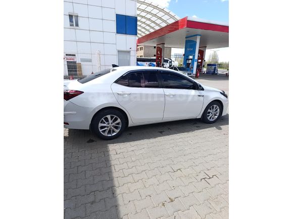 Sahibinden Toyota Corolla 1.4 D-4D Advance 2015 Model