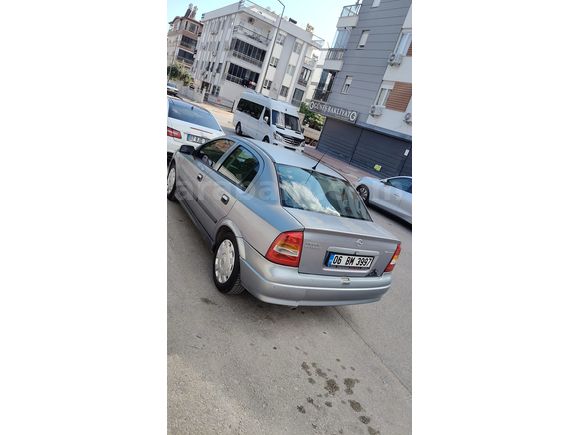 Öğretmenden Boyasız, Opel Astra 1.4 Classic 2008 Model