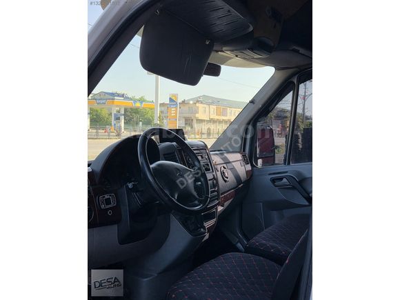 2009 model 14+1 mercedes sprinter