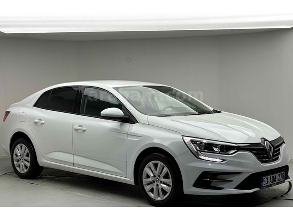 Sahibinden Renault Megane 1.3 TCe Joy Comfort 2024 Model  49.000 km Beyaz
