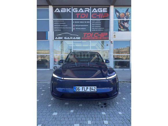 Sahibinden Tesla Model Y Standart (Juniper)  5 Bin km Sıfır Gibi 