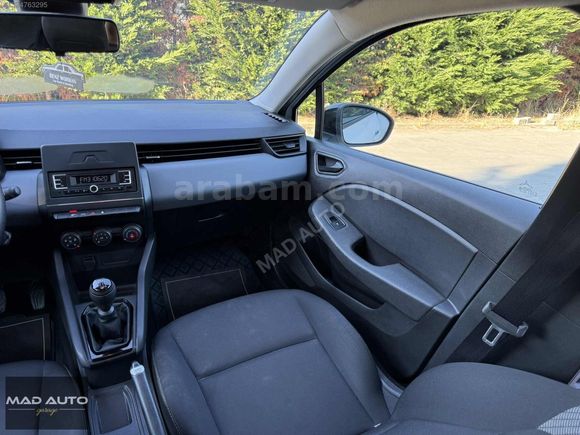 *MAD AUTO*2024 RENAULT CLİO 1.0 TCE EQUİLİBRE 69.000 KM