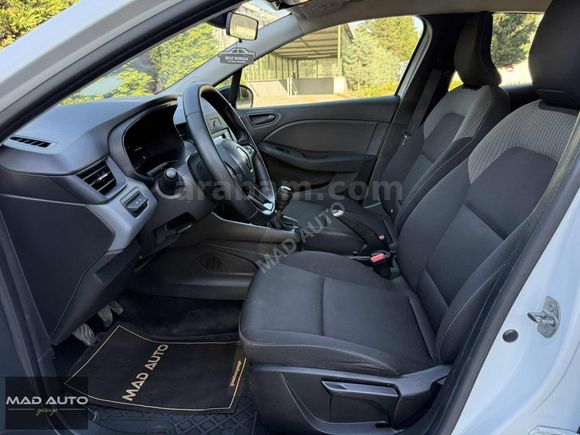 *MAD AUTO*2024 RENAULT CLİO 1.0 TCE EQUİLİBRE 69.000 KM