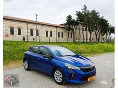 2023 RENAULTCLİO 1.0 TCE *TESLA EKRAN*NAVİGASYON**HAYALET EKRAN