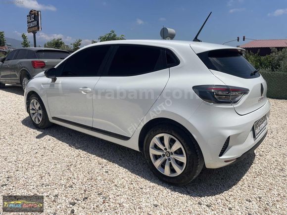 2024 Hatasız Boyasız Tramersiz Yeni Clio