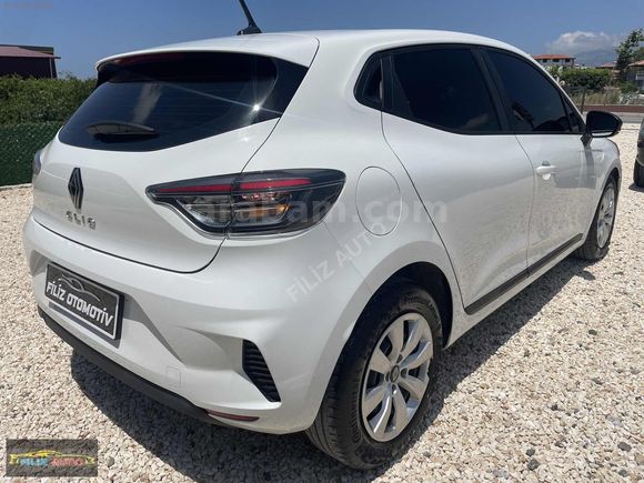 2024 Hatasız Boyasız Tramersiz Yeni Clio