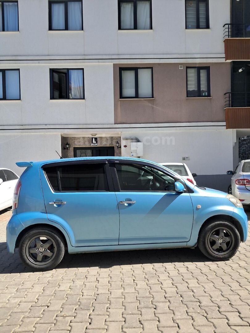 Sahibinden Daihatsu Sirion 1.3 2006 Model Trabzon 225.000 km Mavi 5