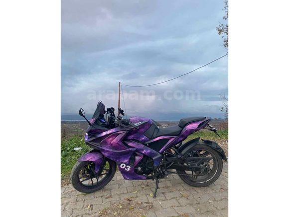Acil satılık Bajaj Pulsar 200 RS 