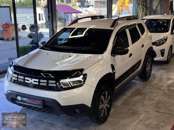 DEV MOTORS'TAN 2022 DACİA DUSTER ESSENTİAL 4X4 G.GÖRÜŞ BOYASIZZ