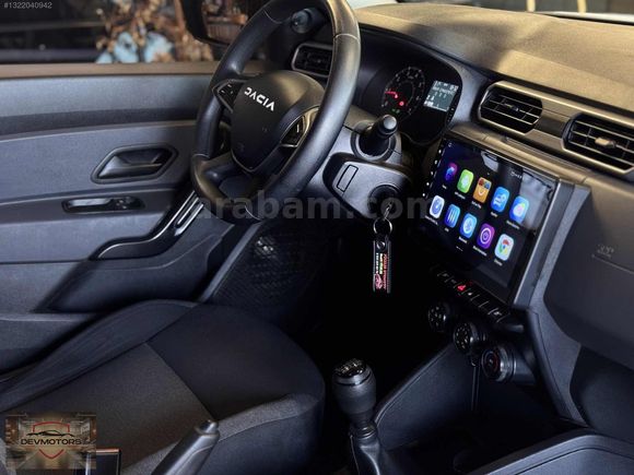 DEV MOTORS'TAN 2022 DACİA DUSTER ESSENTİAL 4X4 G.GÖRÜŞ BOYASIZZ