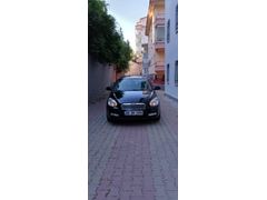 Acil temiz aile arabası