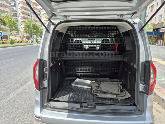 Sahibinden Renault Kangoo Multix 1.5 BluedCi Iconic 2025 Model