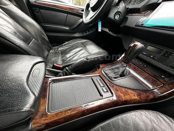 Sahibinden Özel Plaka Polat Kasa BMW X5 30d 2004 Model