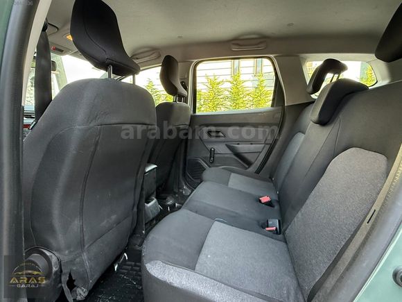 Aras Garaj Hatasız Boyasız 2023 1.5 Blue Dci 4X2 Dacia Duster