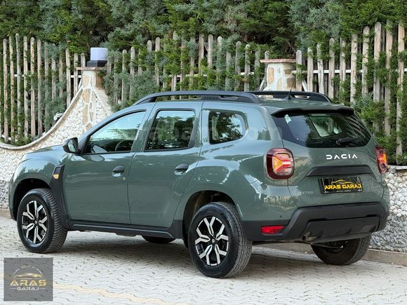Aras Garaj Hatasız Boyasız 2023 1.5 Blue Dci 4X2 Dacia Duster