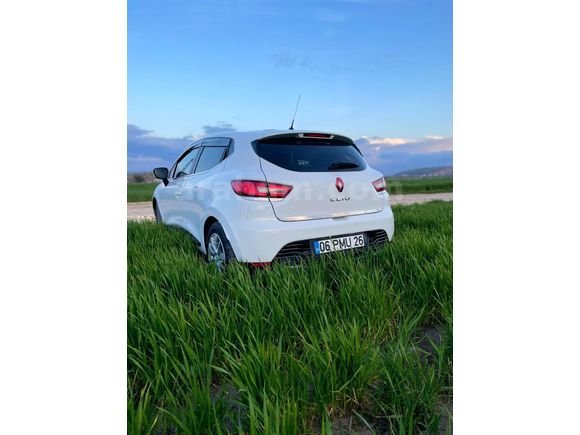 Sahibinden Renault Clio 1.2 Joy 2014 Model  168.000 km Beyaz