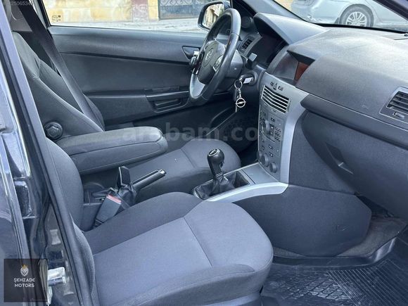 2012 MODEL 1.6 16 VALF DEĞİŞENSİZ 184.00 KM ORJİNAL