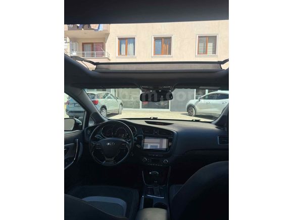 Sahibinden Kia Ceed 1.6 CRDi Concept Plus 2014 Model 