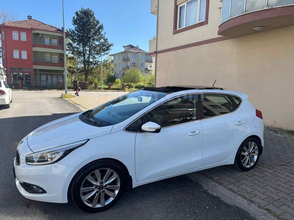 Sahibinden Kia Ceed 1.6 CRDi Concept Plus 2014 Model 