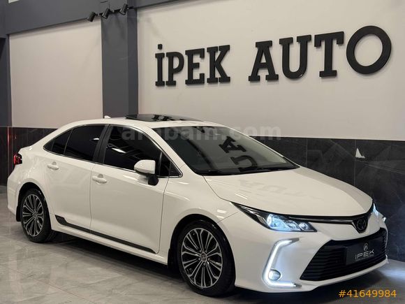 İPEK AUTO / Corolla 1.5 Flame X-Pack / BOYASIZ / SUNROOF / LED