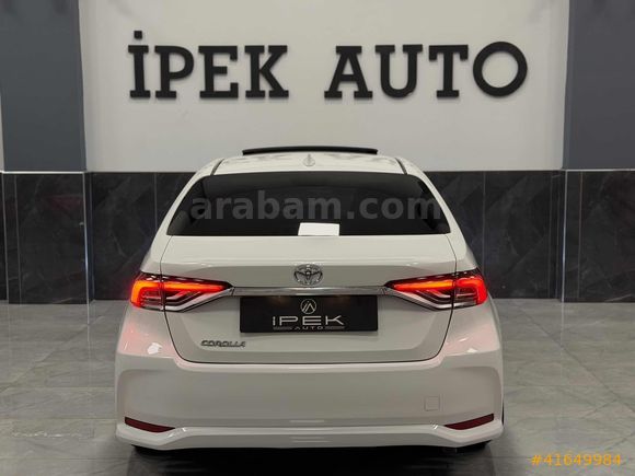 İPEK AUTO / Corolla 1.5 Flame X-Pack / BOYASIZ / SUNROOF / LED