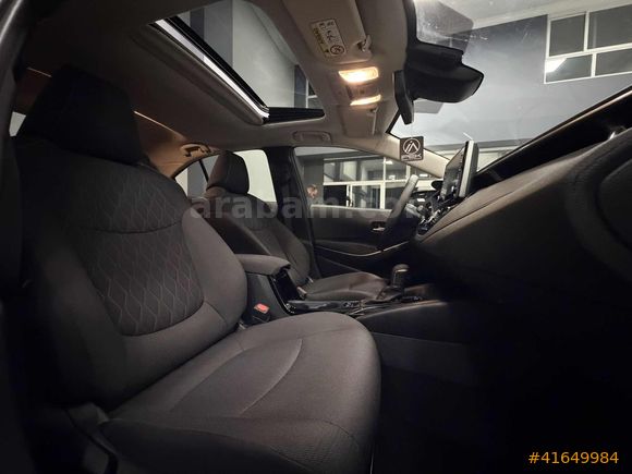 İPEK AUTO / Corolla 1.5 Flame X-Pack / BOYASIZ / SUNROOF / LED