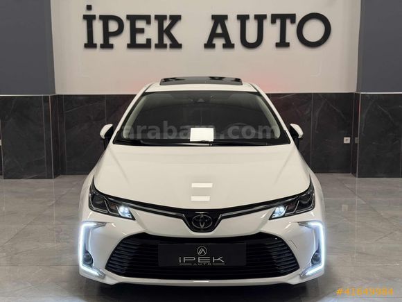 İPEK AUTO / Corolla 1.5 Flame X-Pack / BOYASIZ / SUNROOF / LED