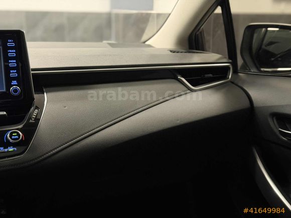 İPEK AUTO / Corolla 1.5 Flame X-Pack / BOYASIZ / SUNROOF / LED